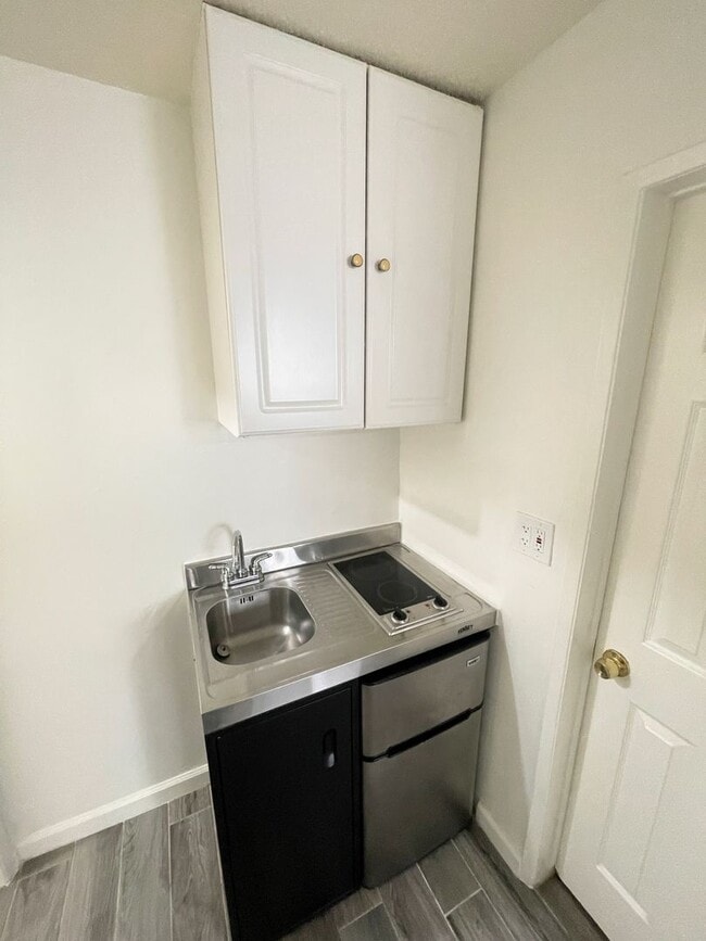 Foto del edificio - 14816 Gilmore St