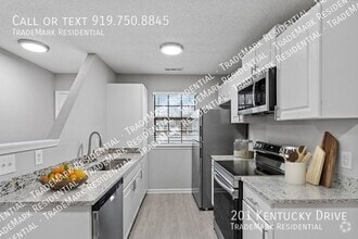Building Photo - 201 Kentucky Dr