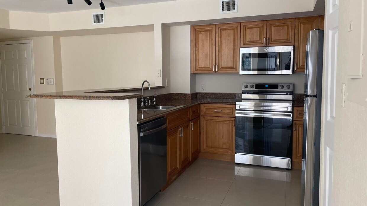 Primary Photo - 1801 N Flagler Dr