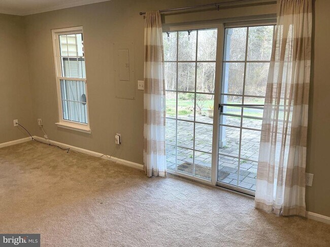 Building Photo - 43444 Nottingham Sq