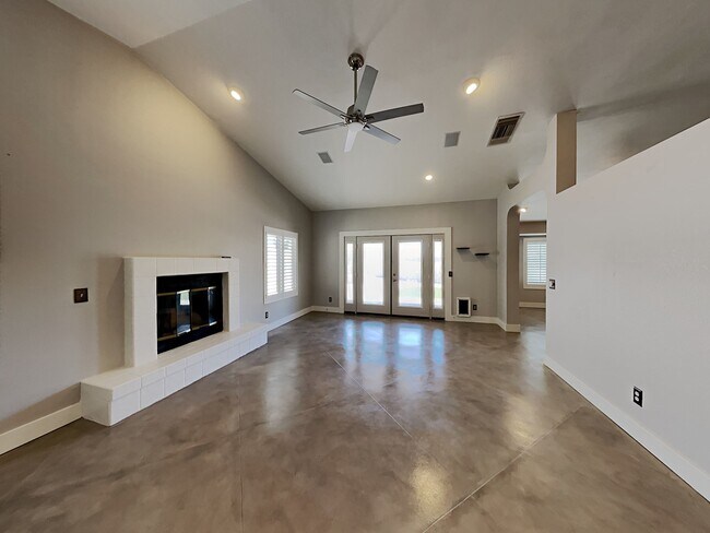 Foto del edificio - 4825 W Bluebell Way
