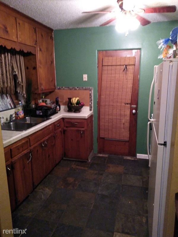 Foto del edificio - 3 br, 1 bath House - 828 50th Ave S