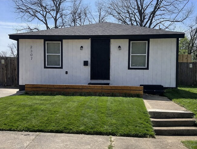 Photo - 2307 Marble Ave House