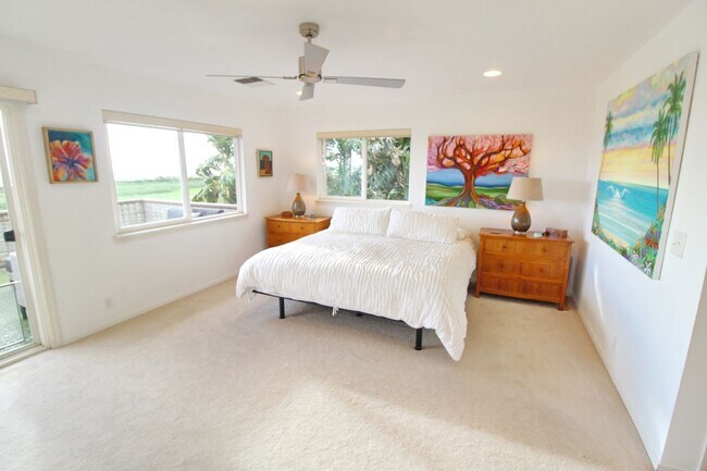 Foto del edificio - 3 BD. 2.5BA. + bonus office -  BEAUTIFULLY...