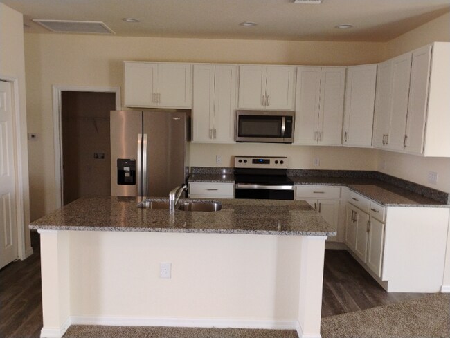 Foto del edificio - 7039 Gill Cir