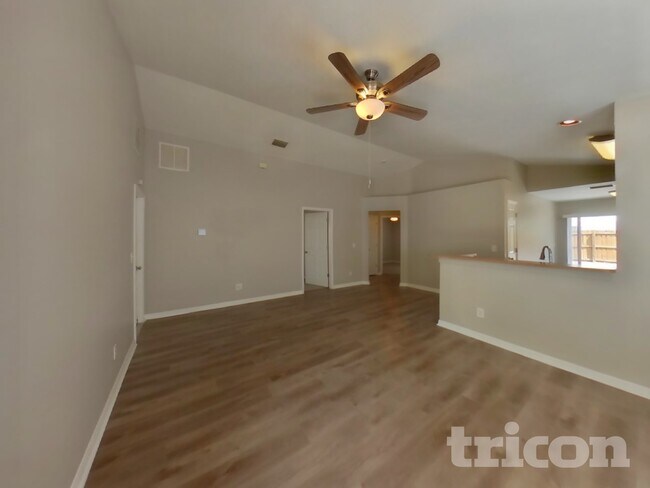 Building Photo - 11106 Robin Lake Ct
