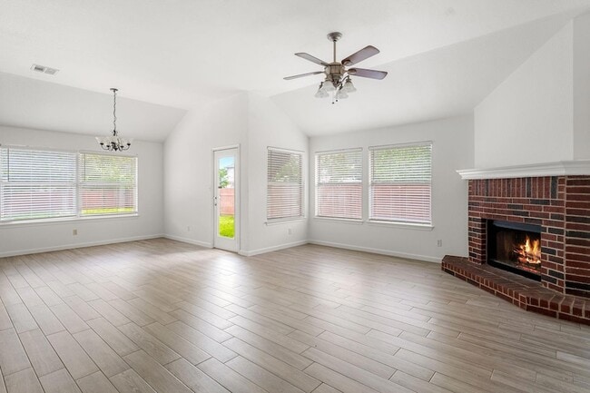 Building Photo - 5900 Taylorcrest Dr