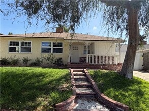 Building Photo - 2812 N Myers St