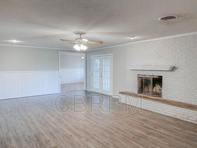Building Photo - 3206 53rd St