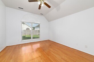 Building Photo - 8207 Aliso Canyon Ln