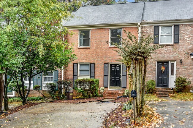 Foto del edificio - 1702 Twin Brooks Dr SE