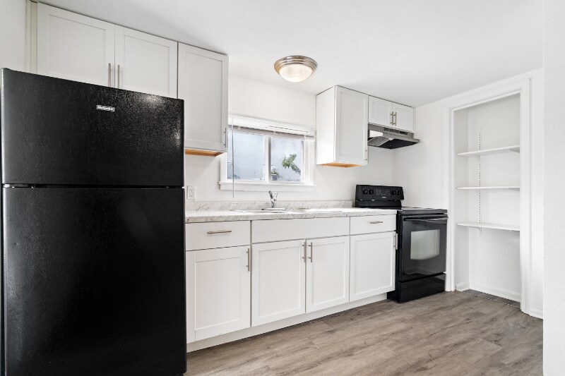 Foto principal - 102 S West St