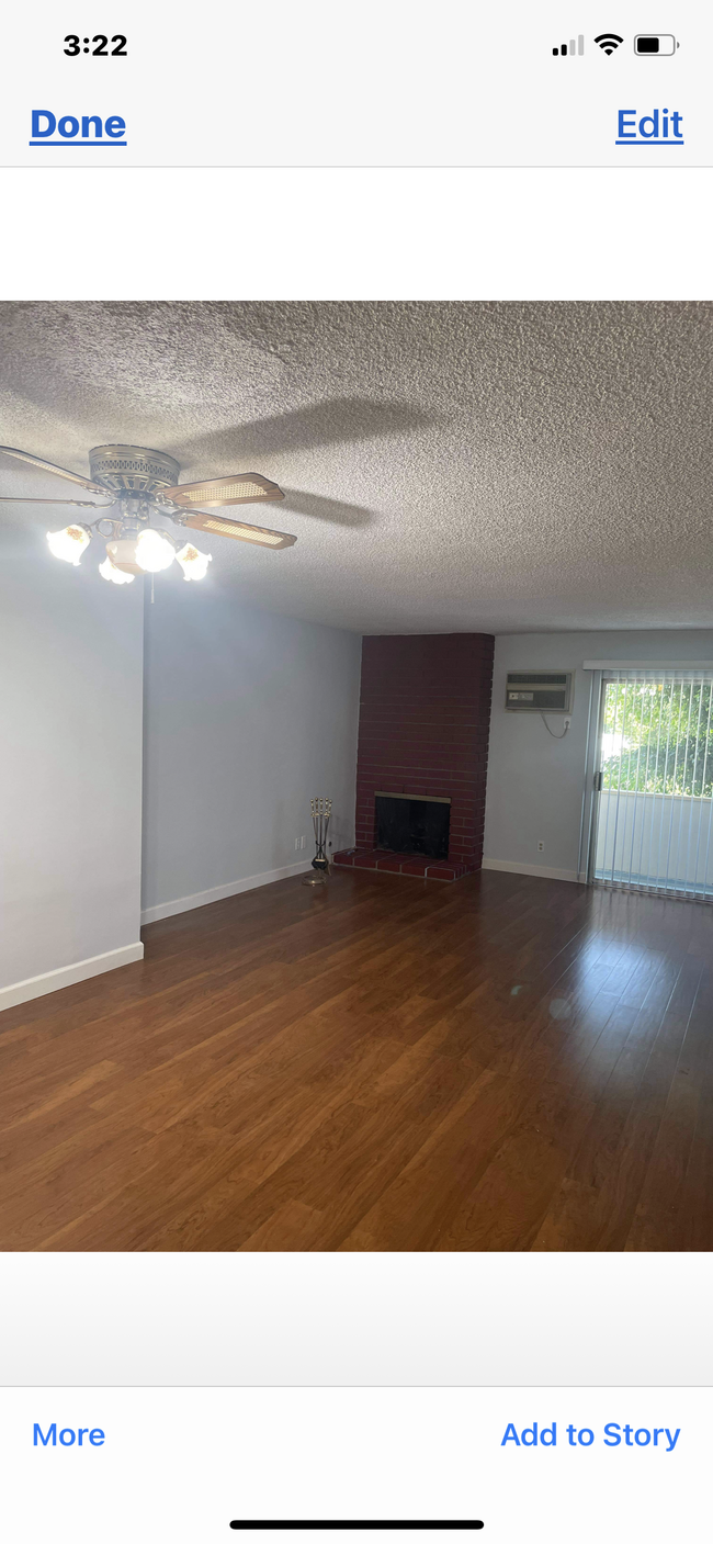 Building Photo - 2449 N Beachwood Dr