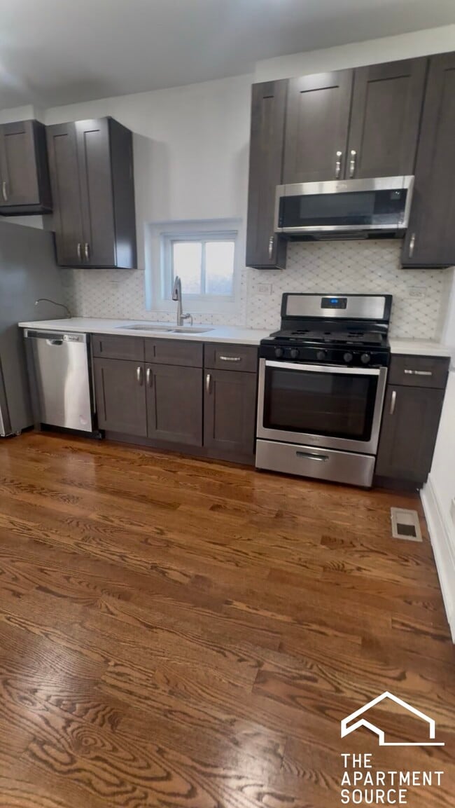 Photo - 1719 W 18th St Apartment