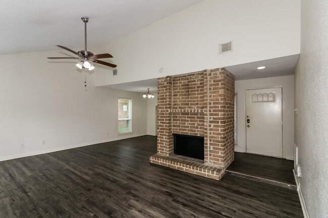 Building Photo - 22107 Cimarron Pkwy