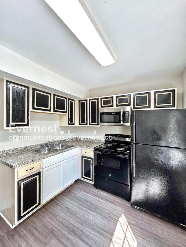Foto del edificio - 3513 Briel St