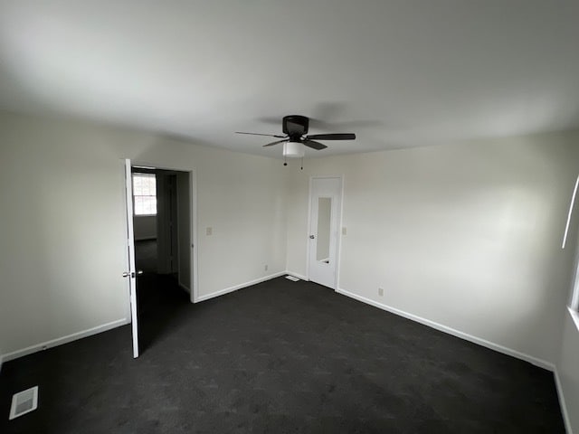 Building Photo - 2835 Hillside Dr