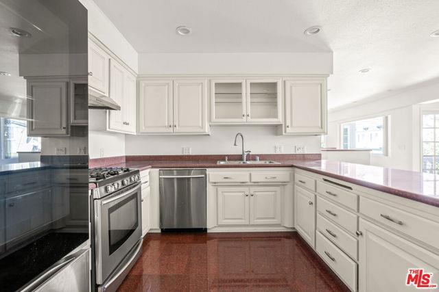 Primary Photo - 3962 Oakfield Dr