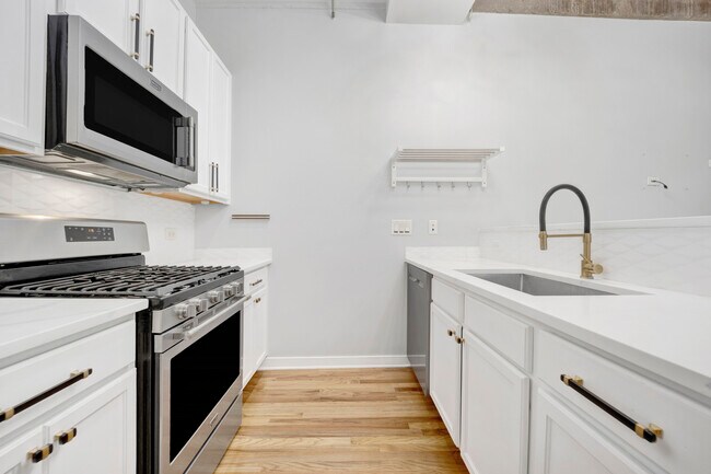 Foto del edificio - 1111 W 15th St