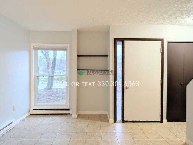 Foto del edificio - 311 Engadine Ct