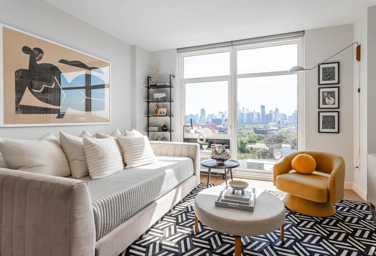 Foto principal - 345 Baldwin Ave