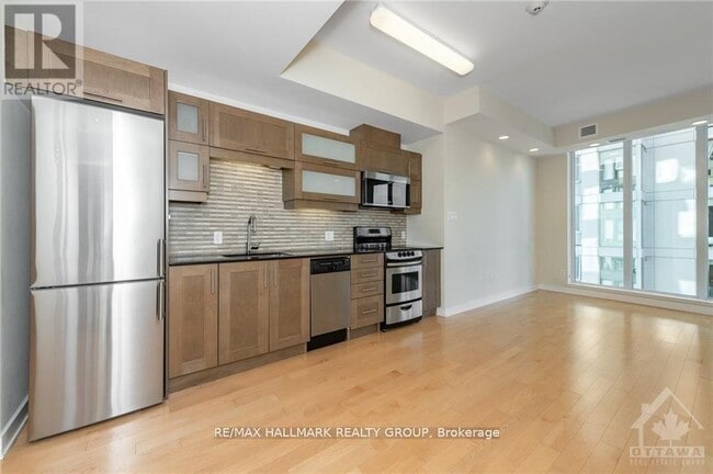 Building Photo - 40 Nepean St