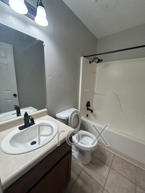 Foto del edificio - 3300 SW Landau Ct