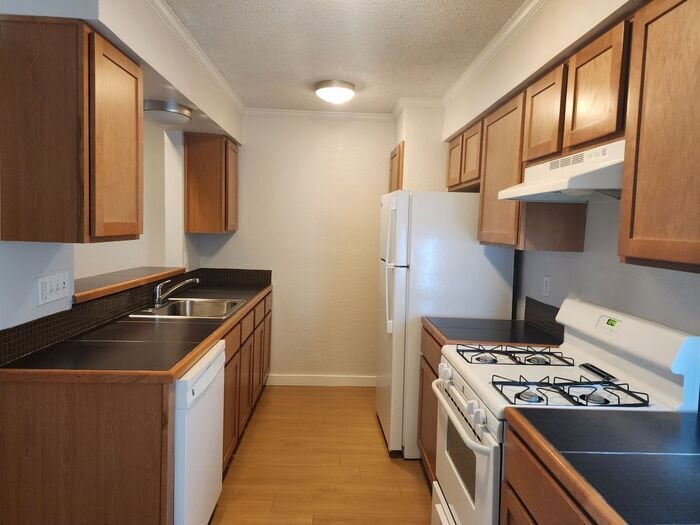 Primary Photo - Abbey Road B2- 2 bedroom, 2 bath