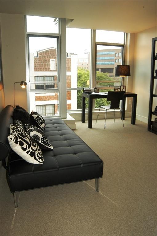 Building Photo - 2 bedroom in Boston MA 02118