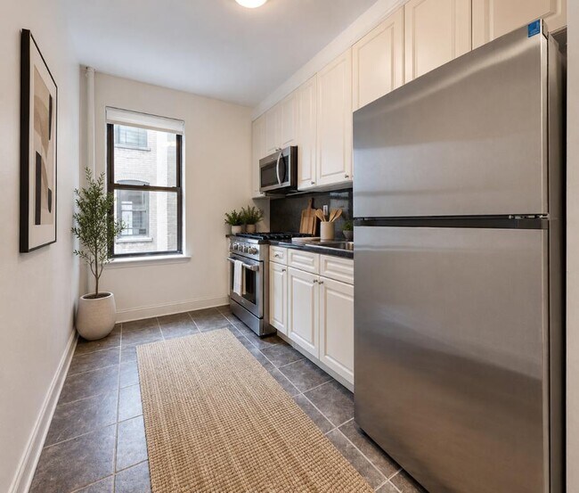 Photo - Edgecombe Avenue Apartment