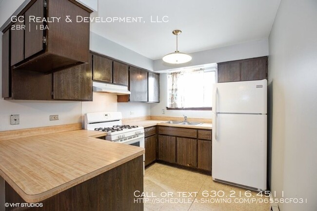 Building Photo - 443 E 192nd St