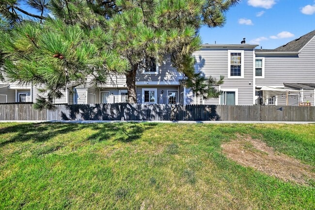 Building Photo - Charming 3BR House in Parker