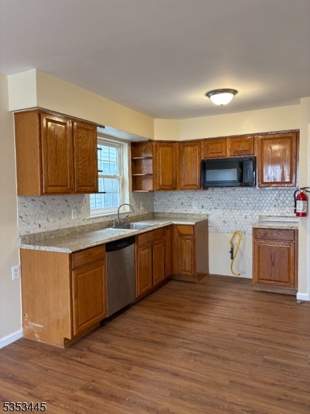 Foto principal - 1049 Lafayette St