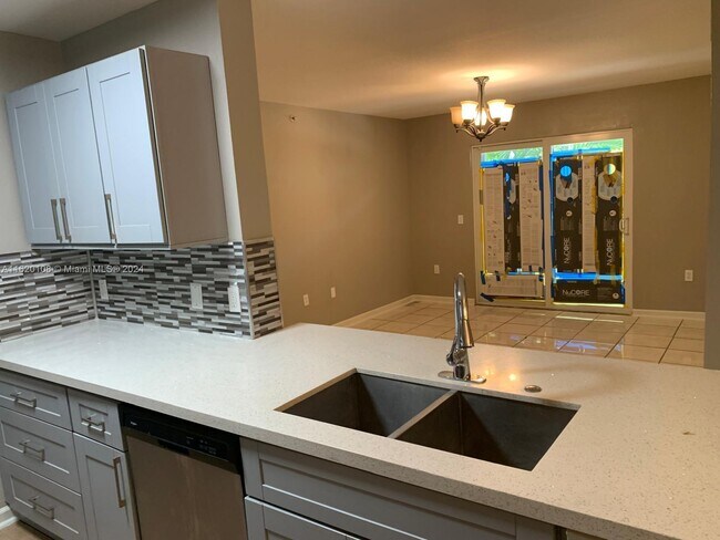 Building Photo - 15440 SW 284th St