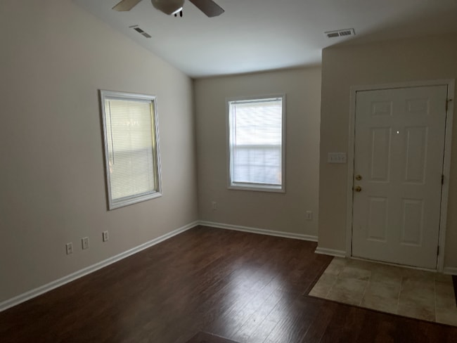 Building Photo - 146 Double Eagle Dr