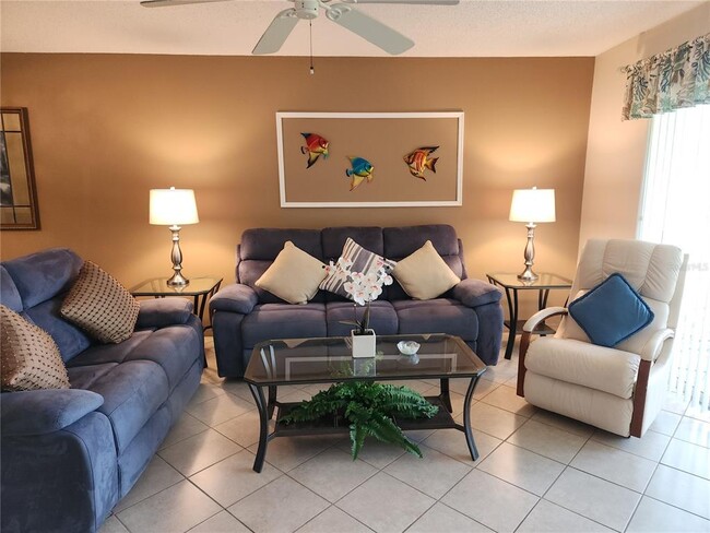 Foto del edificio - 6503 Stone River Rd