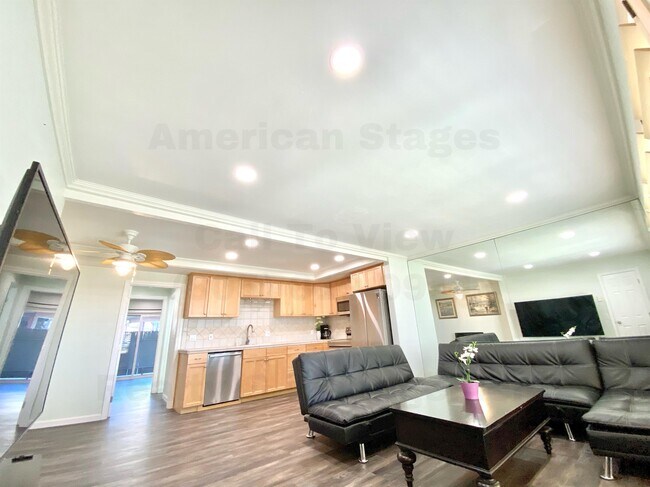 Building Photo - 685 Ocean View Dr