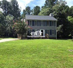 Building Photo - 711 Sanderson Dr