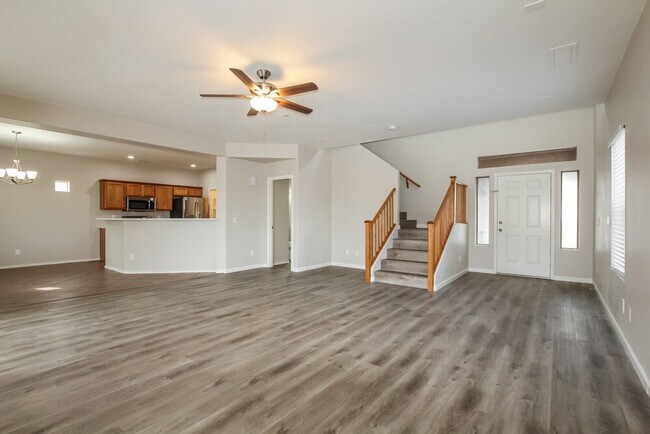 Building Photo - 16801 W Statler St