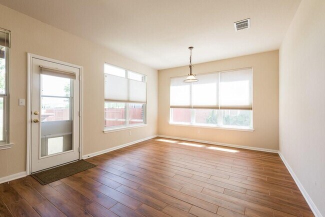 Building Photo - 15516 Whistling Straits Dr