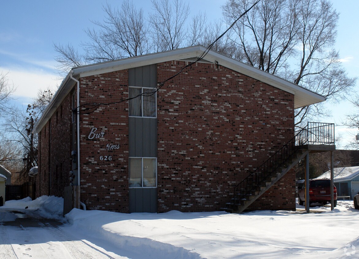 Building Photo - 628 Burbank Dr