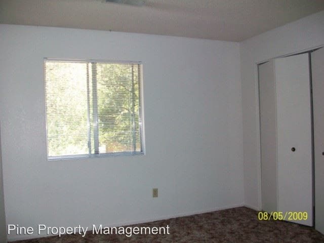 Building Photo - 1868 Conifer Way