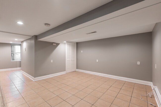 Foto del edificio - 1122 W 19th St