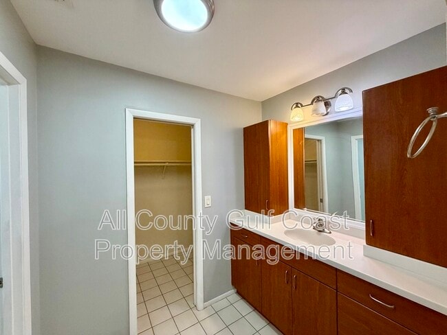 Foto del edificio - 1218 Waterside Ln