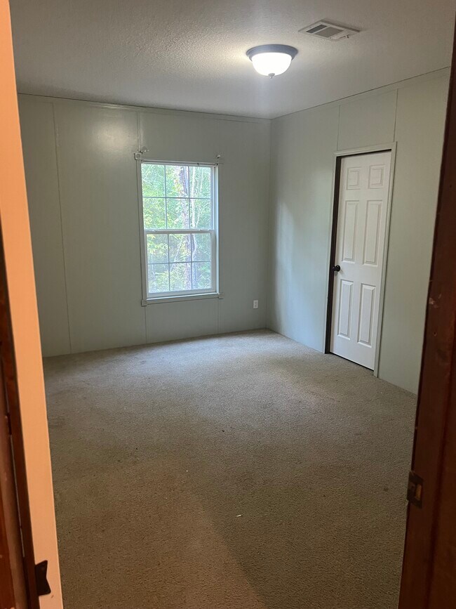 Foto del edificio - 477 Windwood Dr