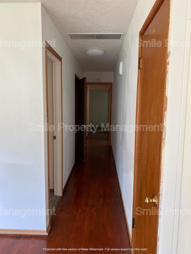 Foto del edificio - 9545 N Clarendon Ave