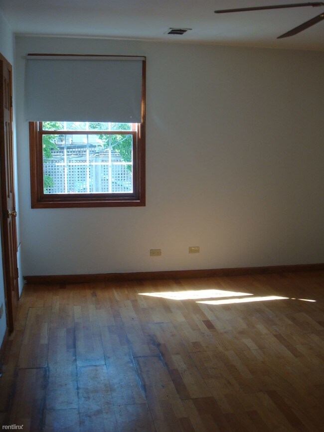 Building Photo - 1508 N Wieland St