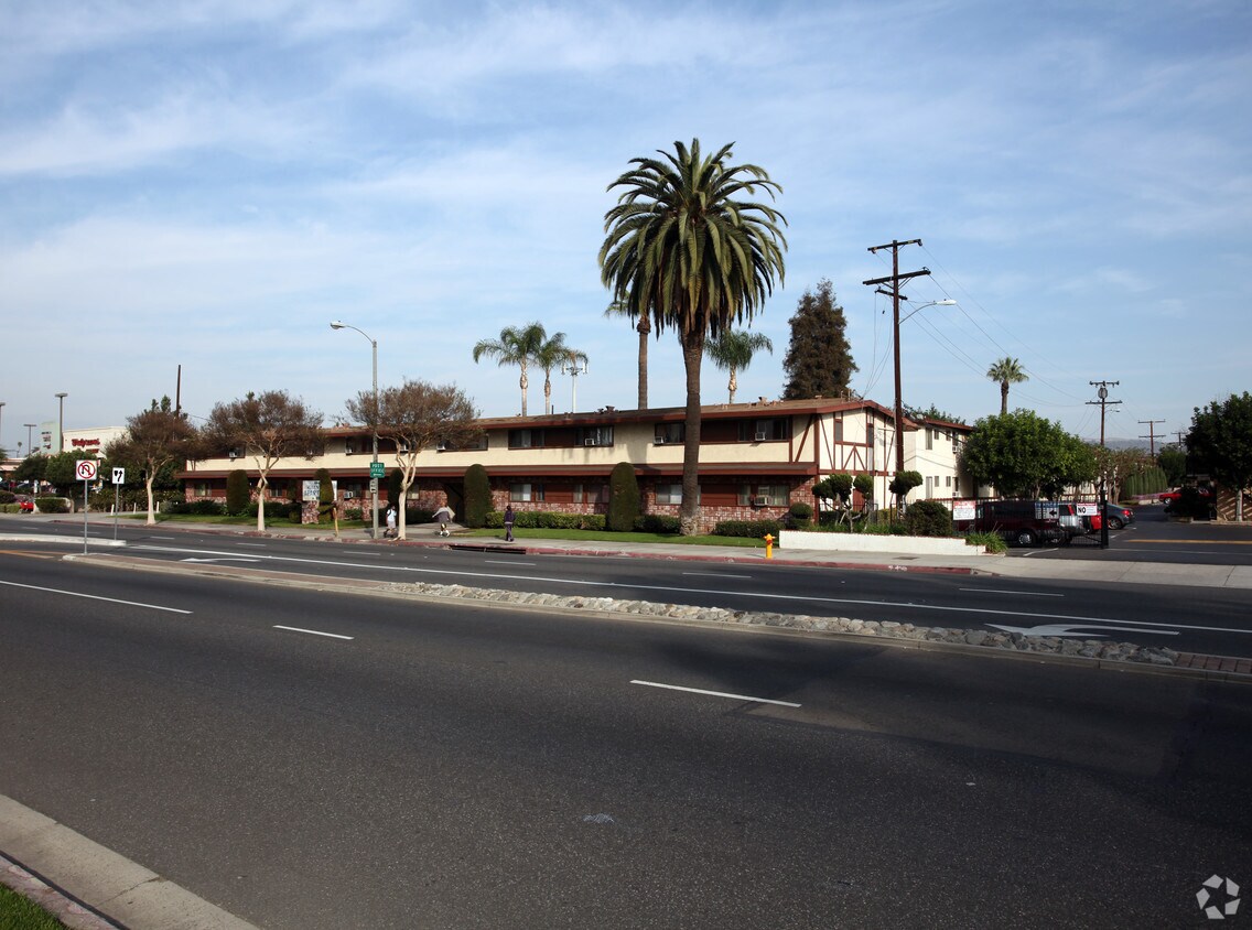 Foto del edificio - Glendora Apartments