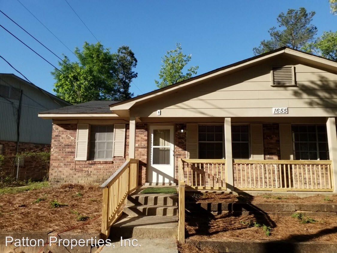 Foto principal - 1655 S Beltline Blvd