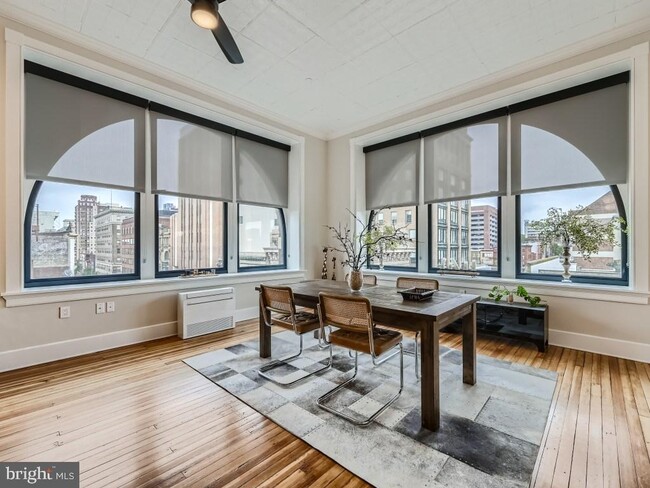 Building Photo - 303 N Howard St